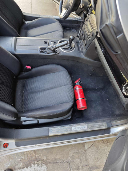 Mocowanie gaśnicy z funkcją Quick release do  Mazda mx5 NC